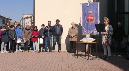 Gli alunni realizzano un orto didattico in paese