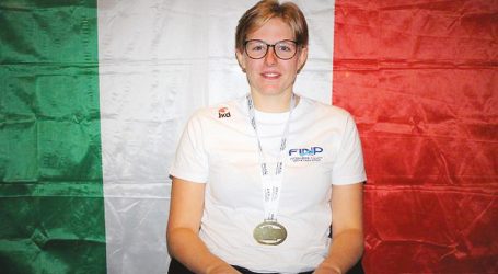 Chiara Cordini campionessa di nuoto paralimpico