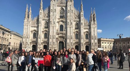 I “nostri” studenti a messa da Mons. Mario Delpini