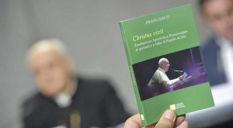 I giovani aiutano la Chiesa a non cadere nella corruzione