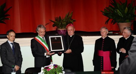 Monsignor Sergio Pagano è cittadino di Sant’Agata Fossili