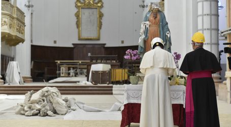 Il Papa a Camerino: “Le promesse non finiscano nel dimenticatoio”