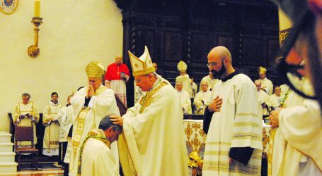 Mons. Vittorio Viola da 5 anni vescovo