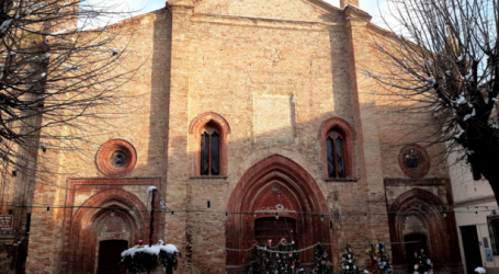 Restaurata la facciata di S. Maria e S. Siro