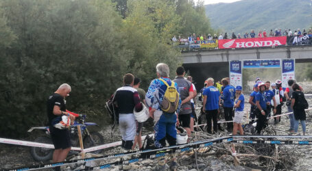 Tutto il mondo sulle nostre strade. Ma muore un pilota