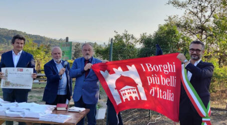 A Vho sventola la bandiera dei “Borghi più belli d’Italia”