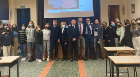 Il Rotary incontra il “Santachiara”