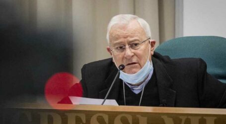 Il cardinale Bassetti: «Vaccinarsi e donare i vaccini ai Paesi poveri»