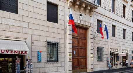 Il Papa all’Ambasciata russa per esprimere preoccupazione