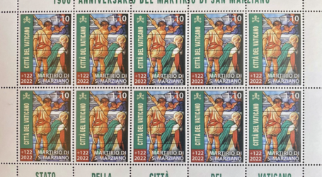 Il francobollo emesso dalle Poste Vaticane