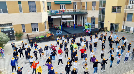 Flash mob per la pace e lo sport