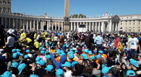 #Seguimi: i nostri adolescenti dal Papa
