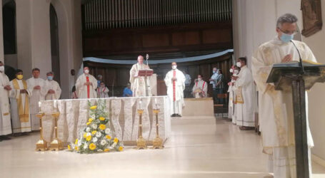 La città in processione per sant’Antonio