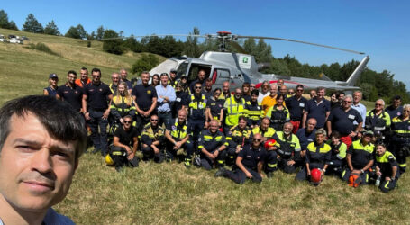 Esercitazione: come spegnere gli incendi nei boschi