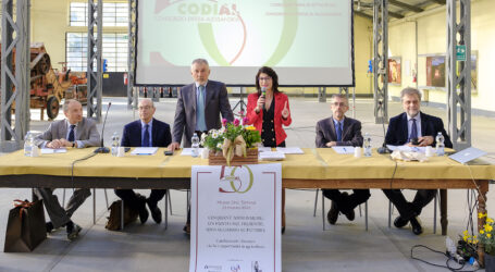 Codial da 50 anni con gli agricoltori