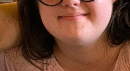 Coppia di disabili insultata da un gruppo di ragazzine