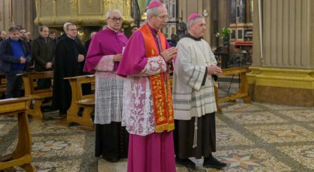 Sacerdoti e diaconi permanenti della Diocesi uniti in preghiera in onore del primo evangelizzatore