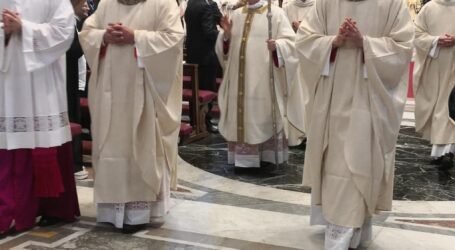 Mons. Marini all’ordinazione episcopale di Mons. Ravelli