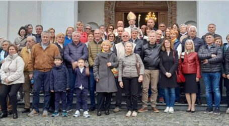 Mons. Marini celebra l’Eucaristia a Palazzina