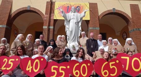 La lode al Signore delle suore di Sale