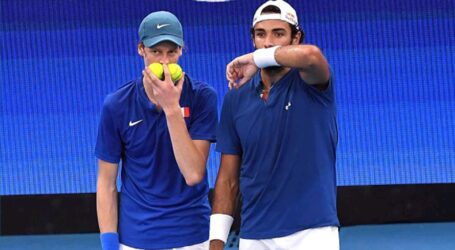 Tennis solo azzurro