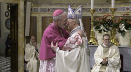 La Diocesi in festa per l’arcivescovo Viola