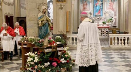 La preghiera di supplica a Maria, Madre di Misericordia, venerata nel santuario di Montaldero ad Arquata