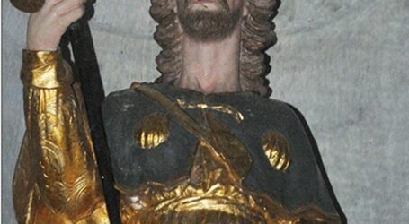 Restaurata la statua di san Rocco
