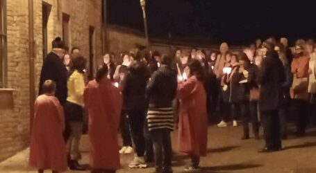 Via Crucis per le strade  del centro storico di Volpedo