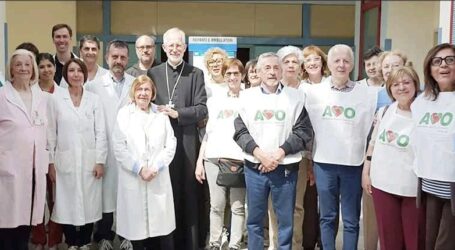 Il vescovo in visita agli ammalati
