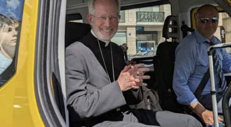 Un passeggero speciale a bordo del nuovo scuolabus