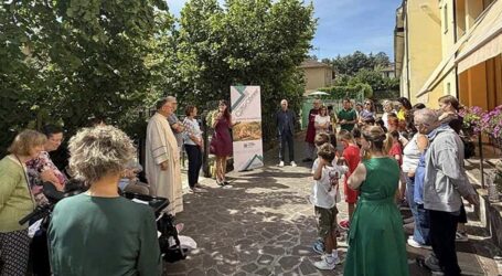 I malati di Alzheimer hanno un giardino per stare insieme