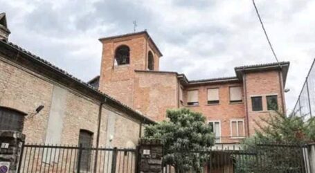 Silenzio e preghiera per la bimba uccisa dalla madre